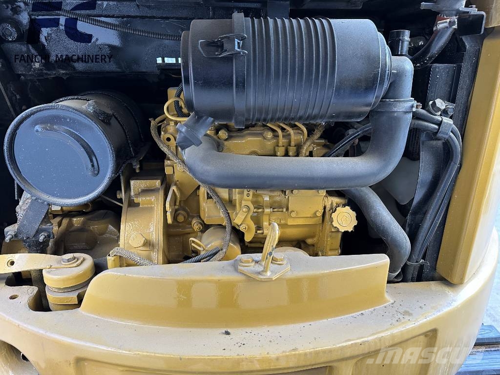 CAT 303 CR Верижен екскаватор
