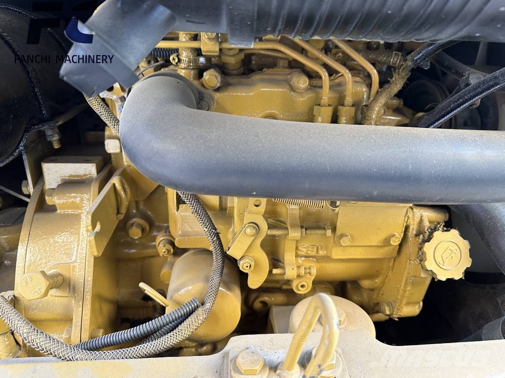 CAT 303 CR Верижен екскаватор