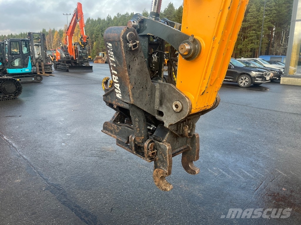 Hyundai HX 130 / Kallistaja, Metsävarusteltu, Uudet ketjut Bageri guseničari