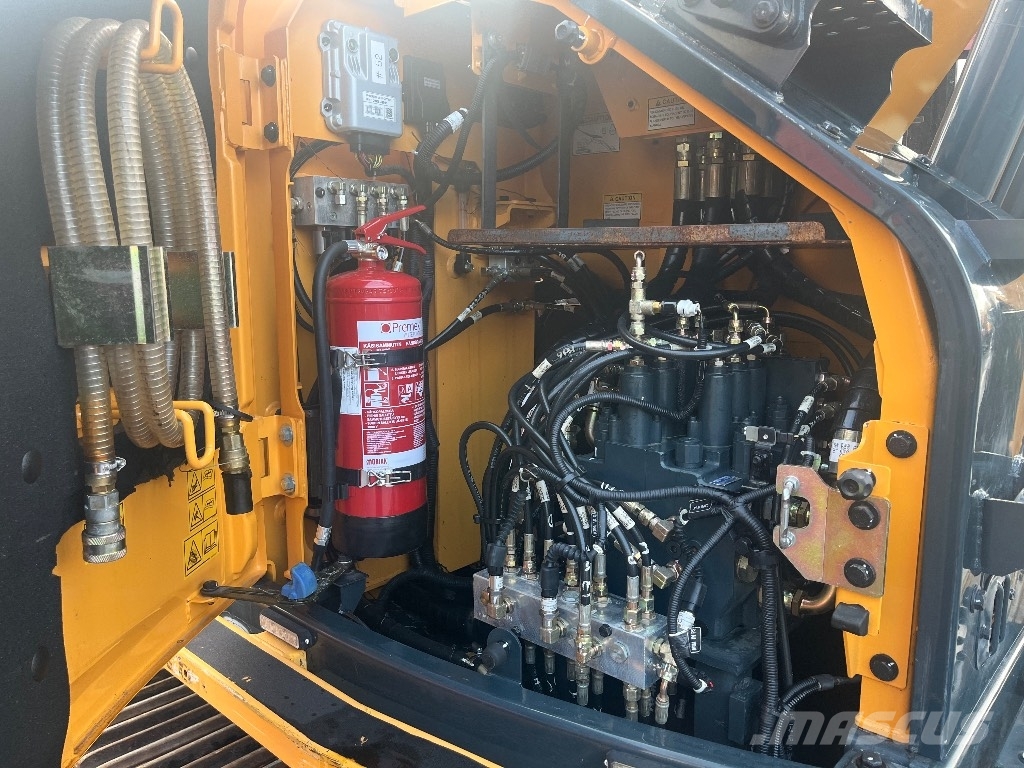 Hyundai HX 130 / Kallistaja, Metsävarusteltu, Uudet ketjut Bageri guseničari