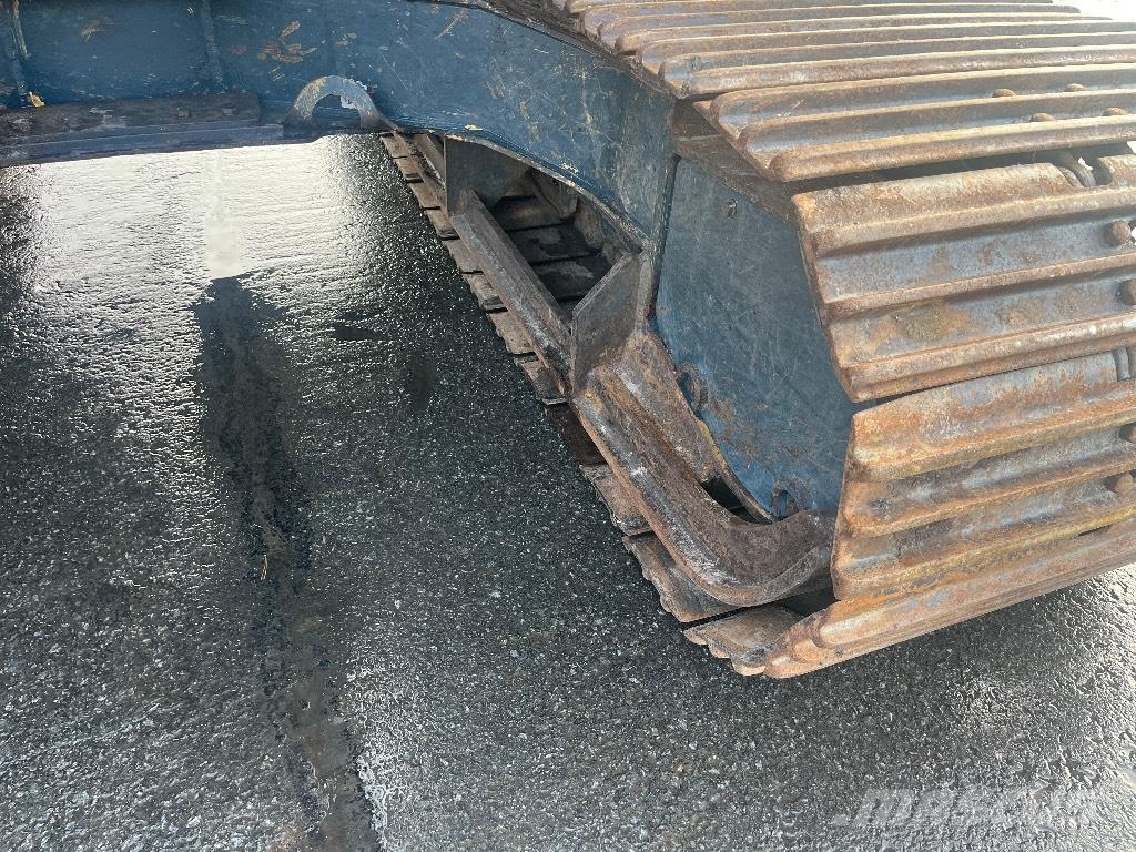 Hyundai HX 130 / Kallistaja, Metsävarusteltu, Uudet ketjut Bageri guseničari