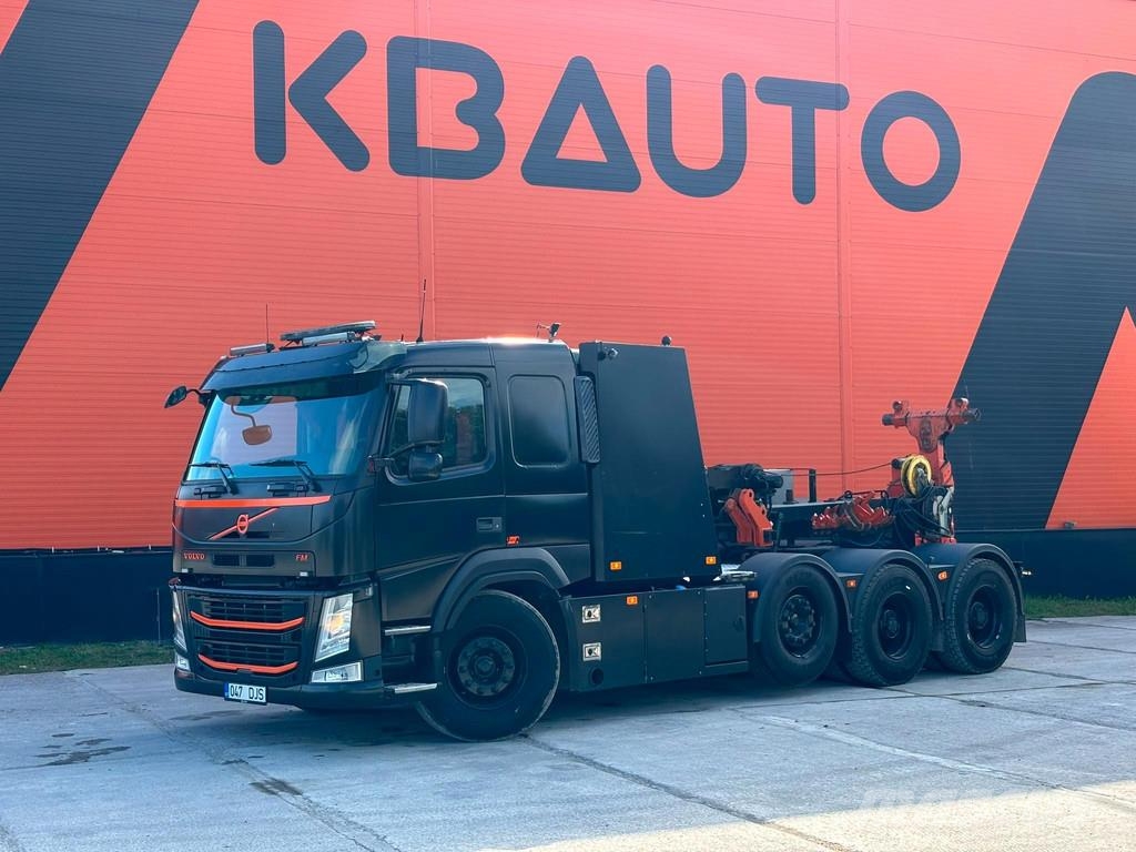 Volvo FM 500 8x4/4 Zacklift Z453 / WINCH 13,61 ton Carroattrezzi