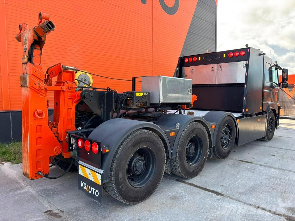 Volvo FM 500 8x4/4 Zacklift Z453 / WINCH 13,61 ton Carroattrezzi