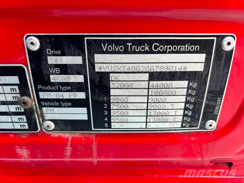 Volvo FM 500 8x4/4 Zacklift Z453 / WINCH 13,61 ton Carroattrezzi