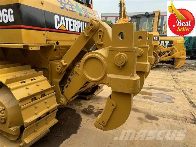 CAT D 6 G Верижни булдозери