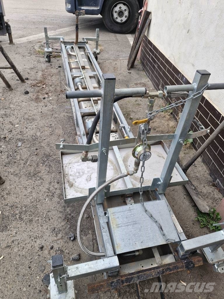 Abacus ST-ZMB 80 - nahřívač spár Sonstige Baumaschinen