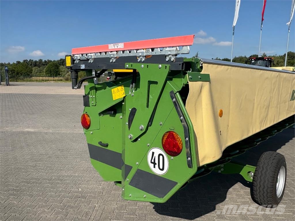 Krone X-Disc 710 ملحقات ماكينات القش والعلف