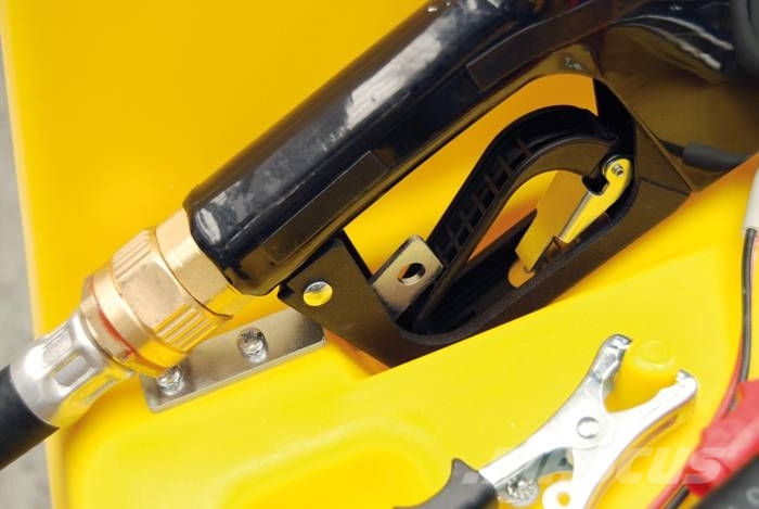 Emiliana Serbatoi Carrytank 220 Diesel Entreprenad - Övrigt
