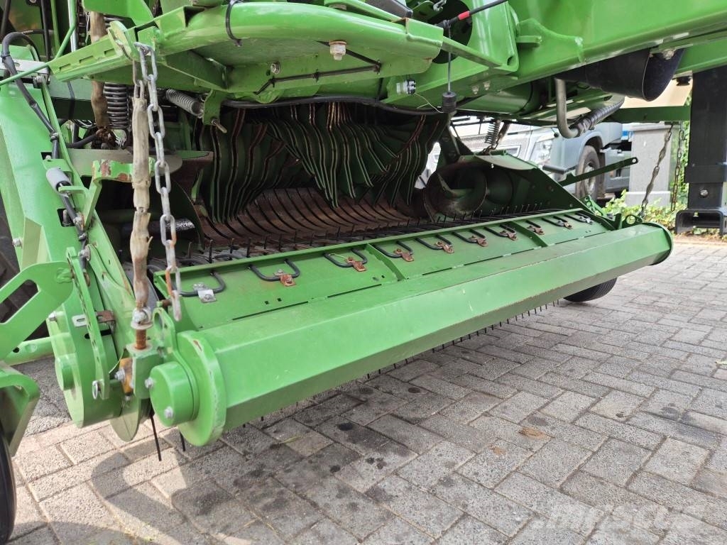 Krone Comprima CF 155 XC Xtreme Рулонні прес-підбирачі