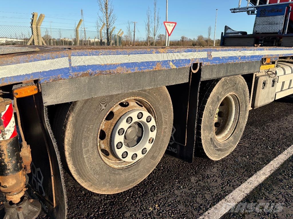 Volvo FM 450 Vlakke laadvloer met kraan