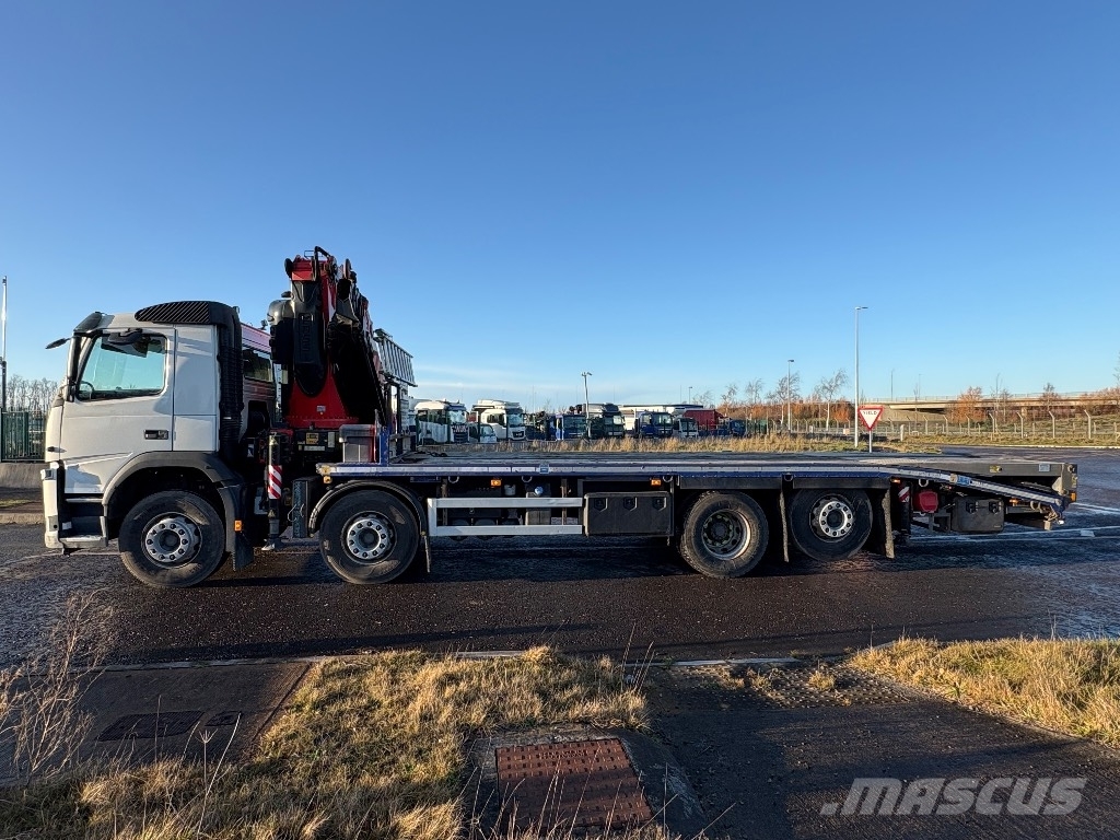 Volvo FM 450 Vlakke laadvloer met kraan
