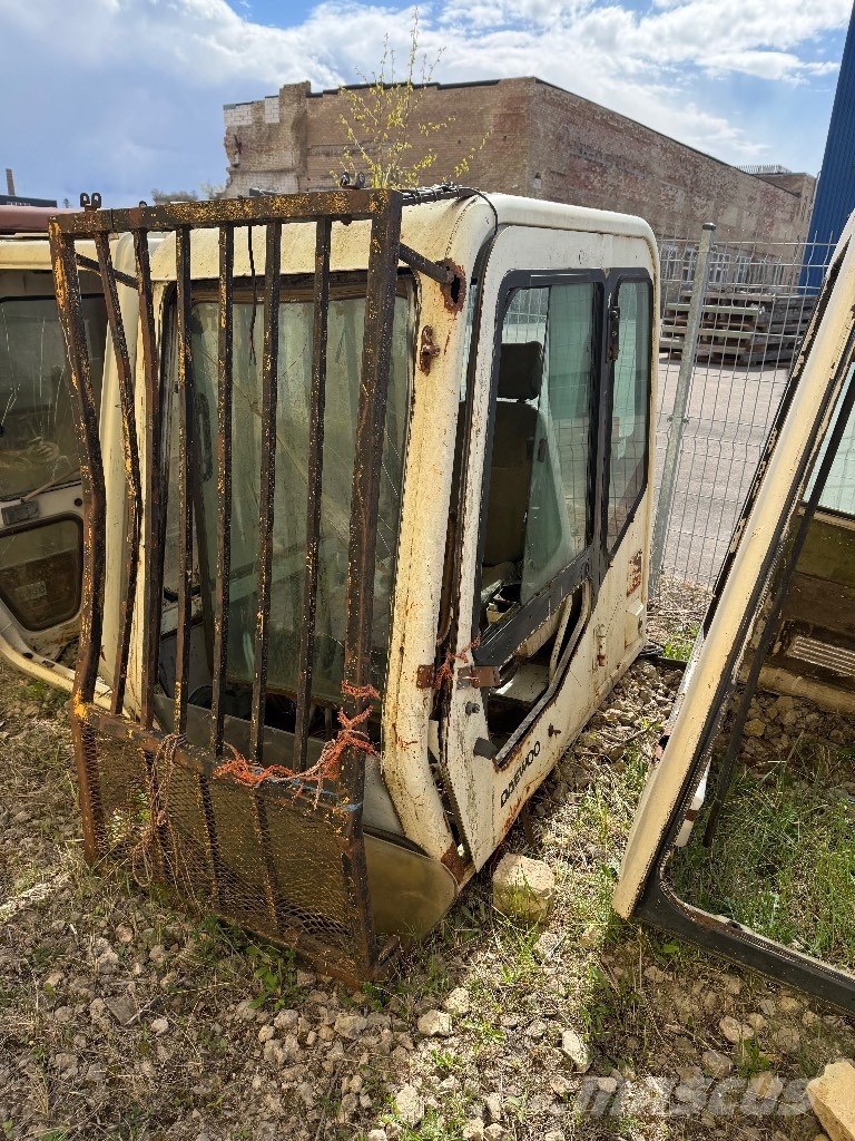 Used Machinery Cabs Cabins and interior