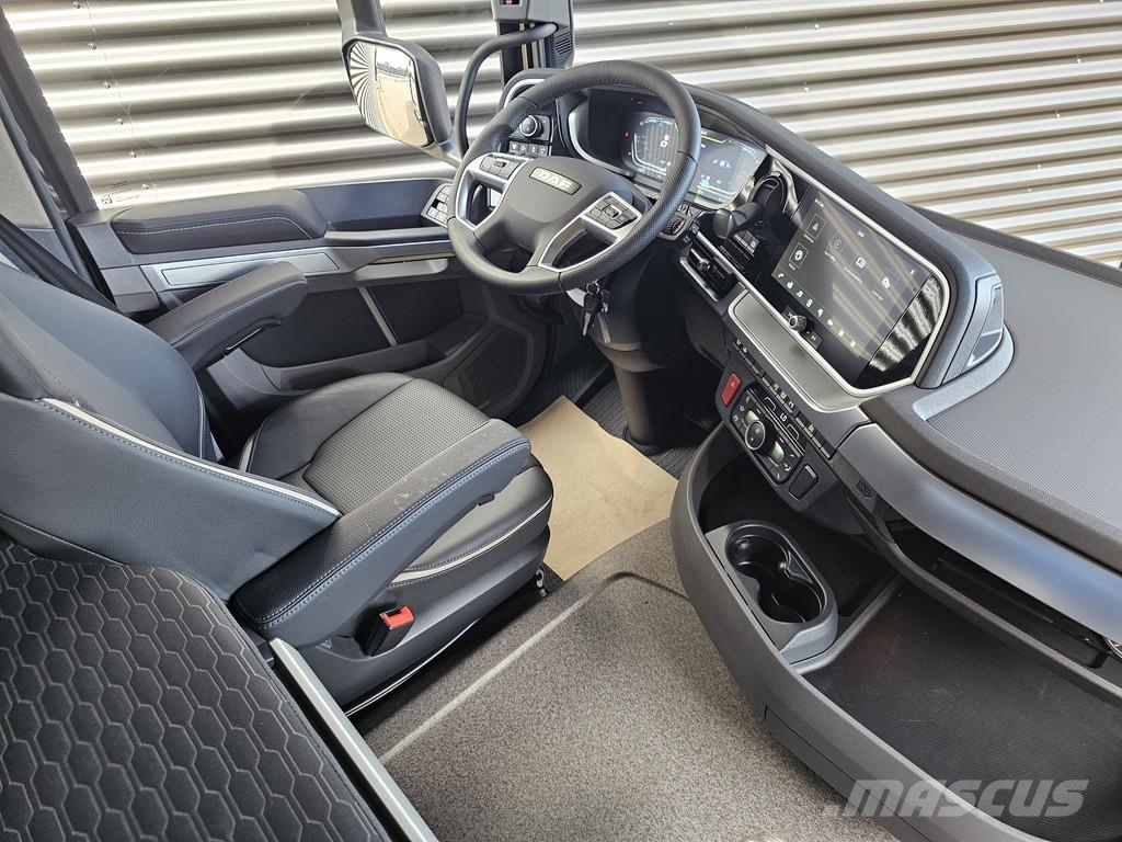 DAF XF 530 8x2 / HMF 9520 K8 / NIEUW! Prime Movers