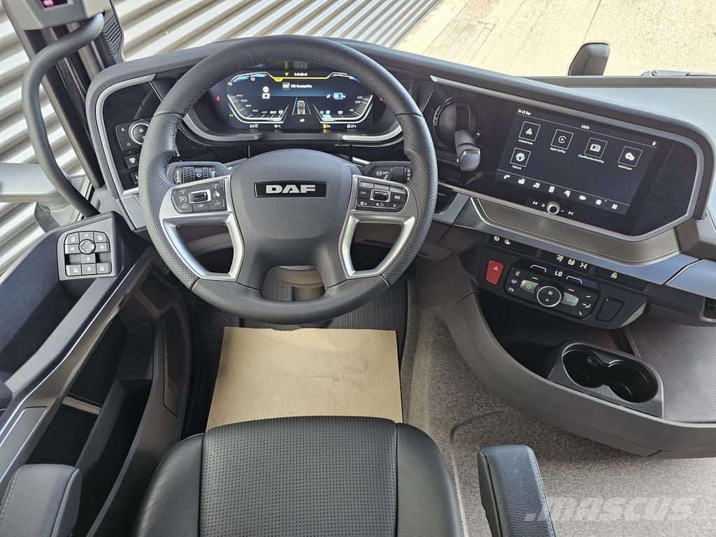 DAF XF 530 8x2 / HMF 9520 K8 / NIEUW! Prime Movers