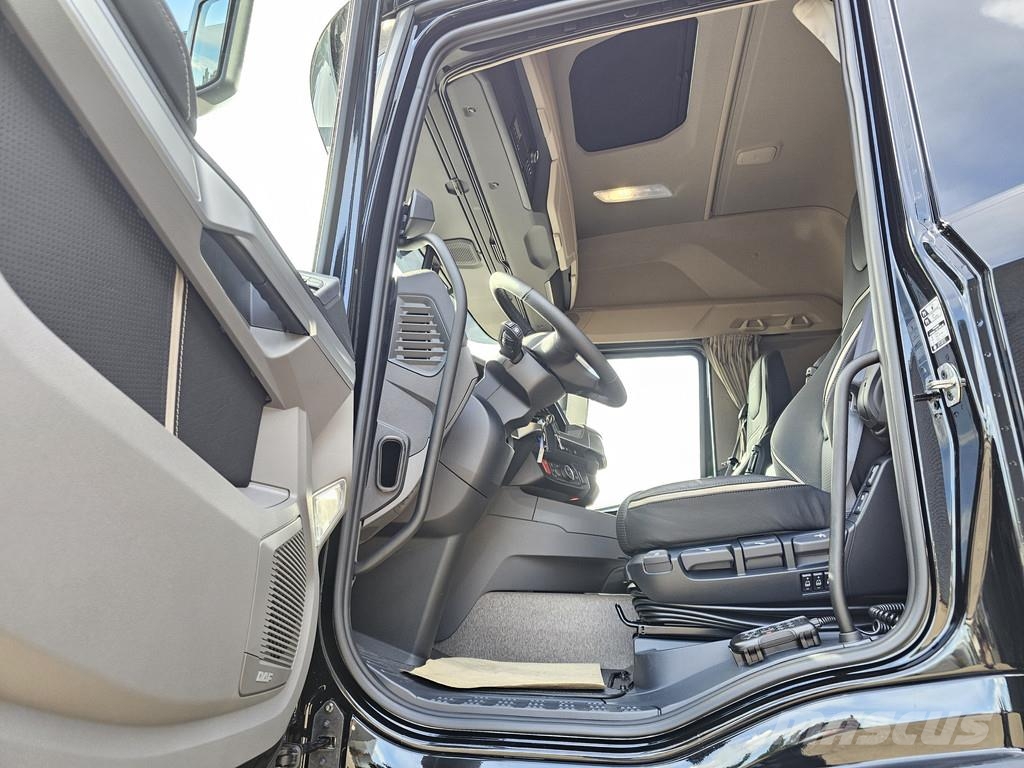 DAF XF 530 8x2 / HMF 9520 K8 / NIEUW! Prime Movers