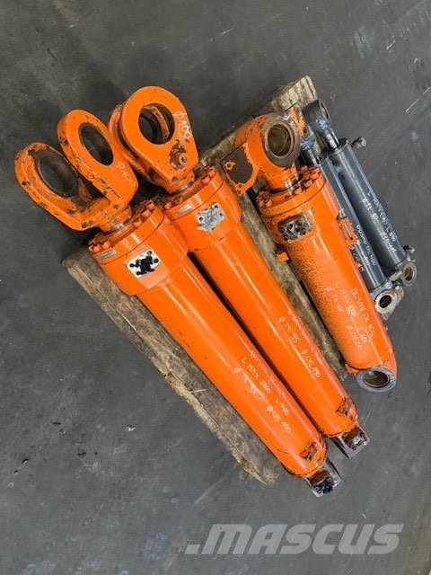 Doosan DL 400 USED HYDRAULIC CYLINDER COMPLET Hidráulicos