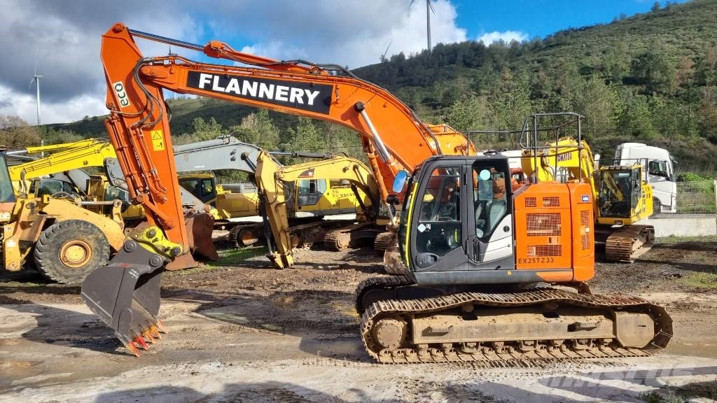 Hitachi ZX 225 US LC-6 Верижен екскаватор