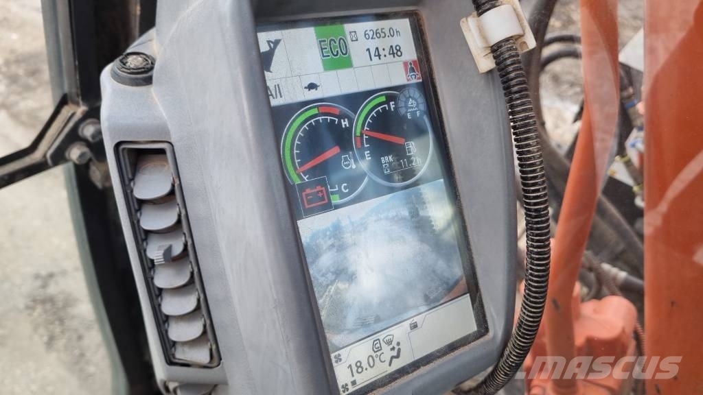 Hitachi ZX 225 US LC-6 Верижен екскаватор