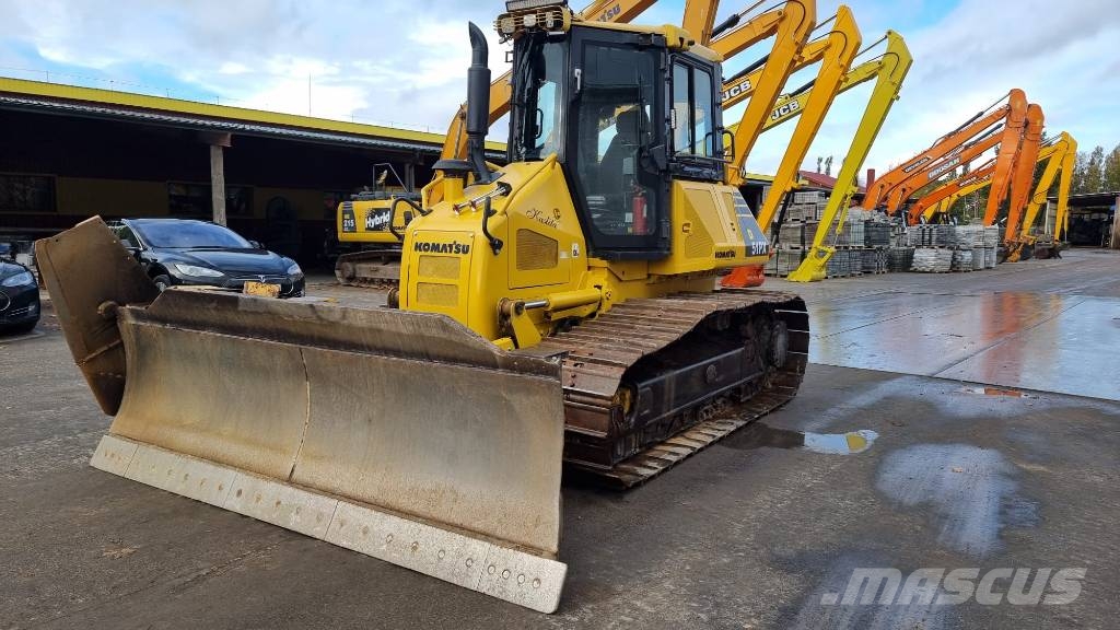 Komatsu D 51 PX-22 Kāpurķēžu buldozeri