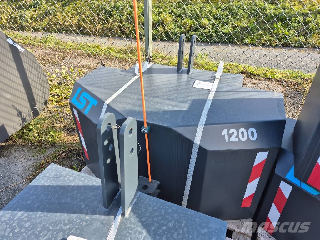 LST Frontvikt 1200kg ماكينات زراعية - غير ذلك