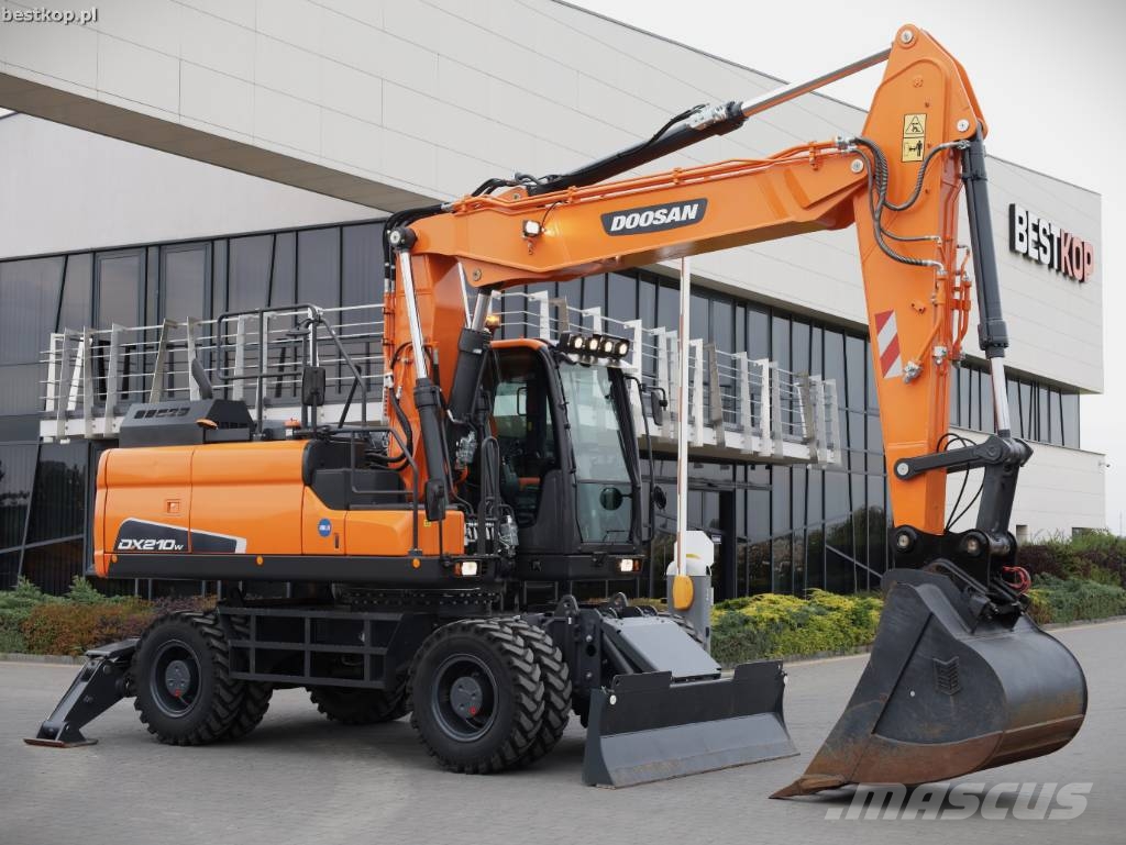Doosan DX210W-5 Wheeled excavators