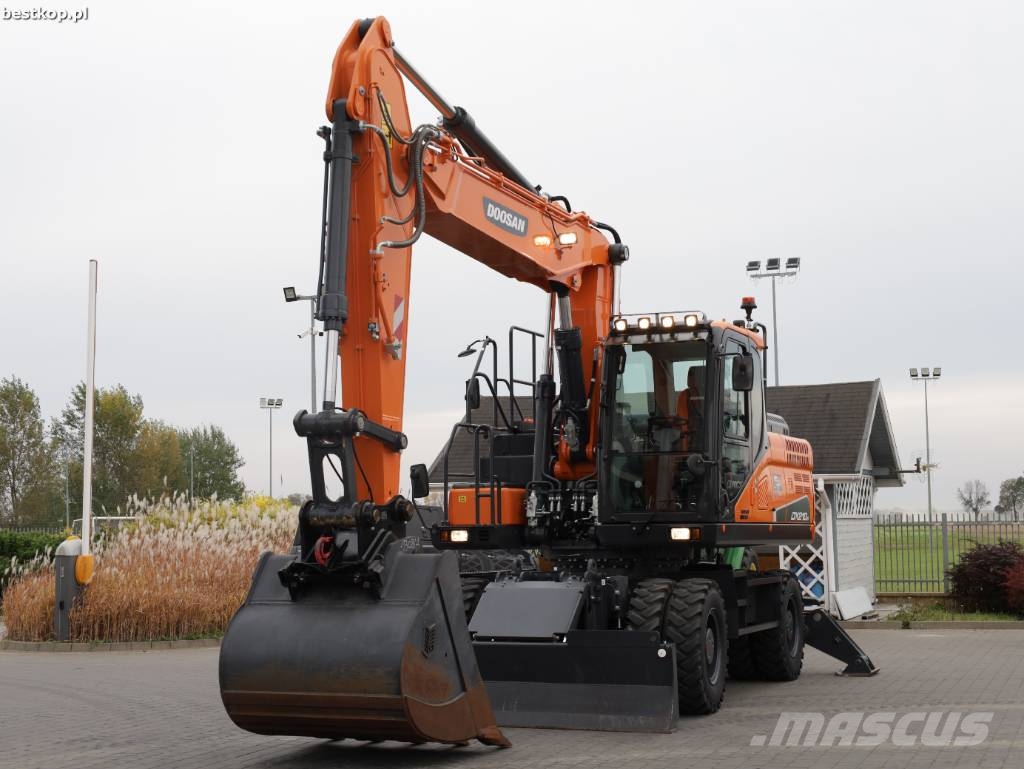 Doosan DX210W-5 Wheeled excavators