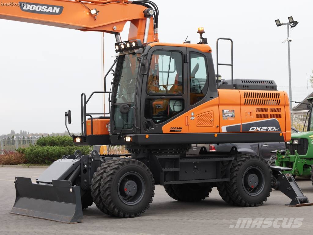 Doosan DX210W-5 Wheeled excavators