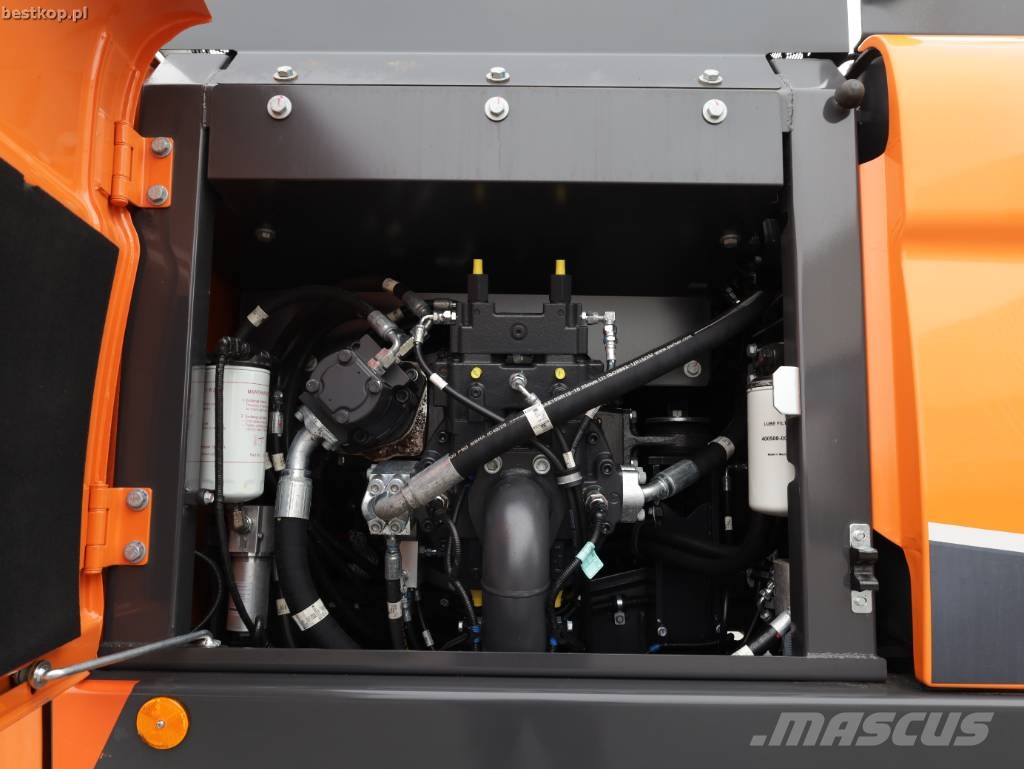 Doosan DX210W-5 Wheeled excavators