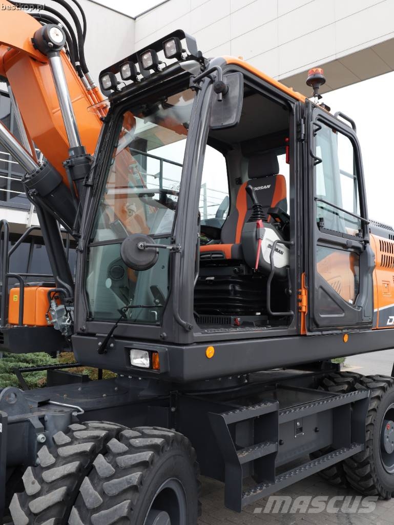 Doosan DX210W-5 Wheeled excavators
