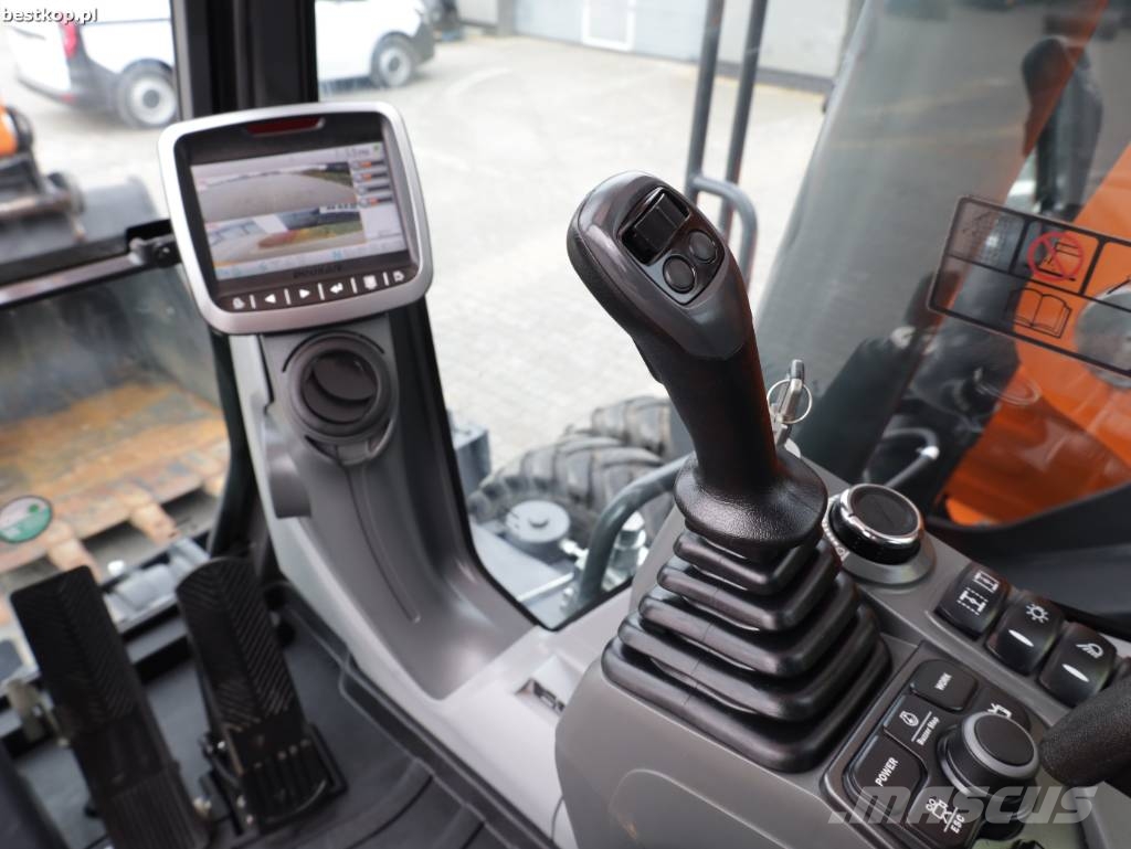 Doosan DX210W-5 Wheeled excavators