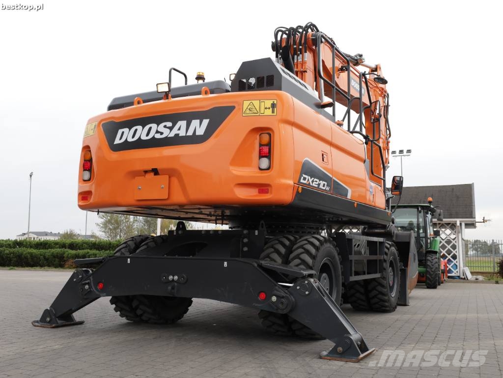 Doosan DX210W-5 Wheeled excavators