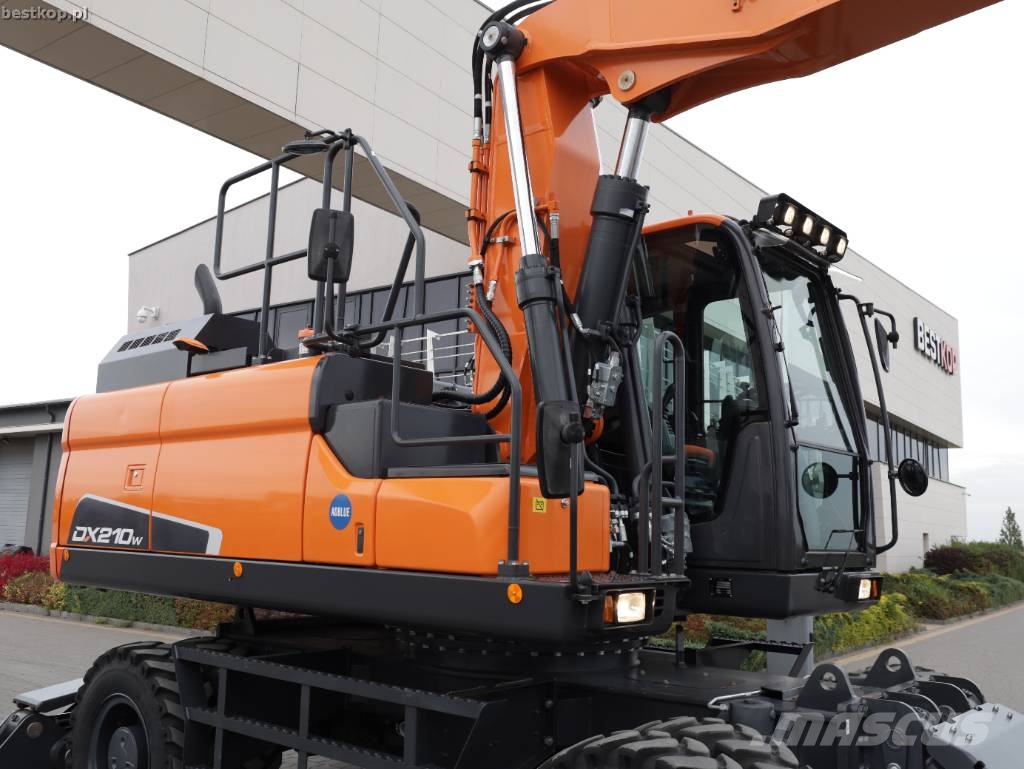 Doosan DX210W-5 Wheeled excavators