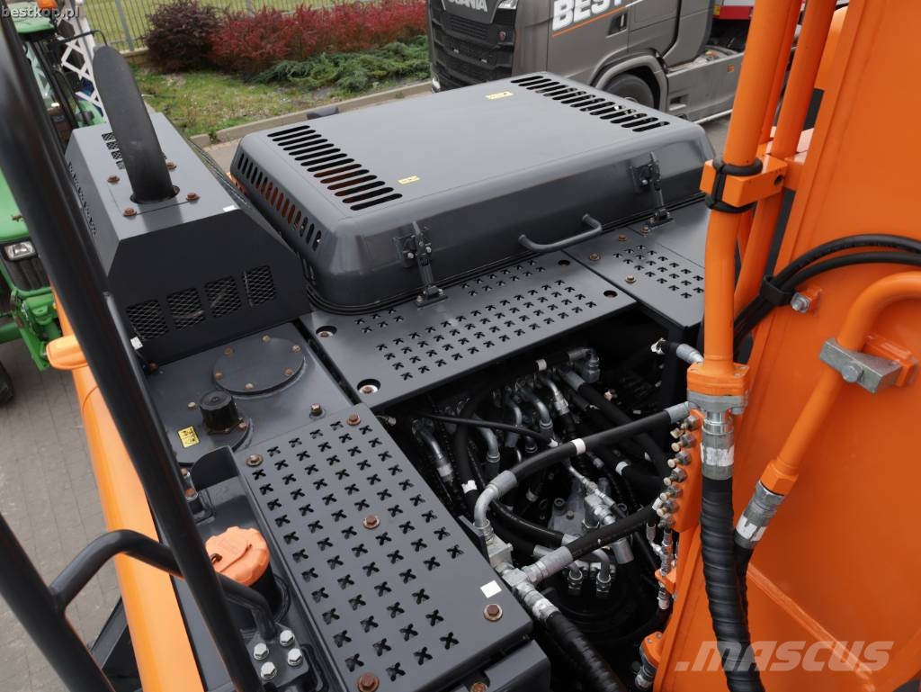 Doosan DX210W-5 Wheeled excavators