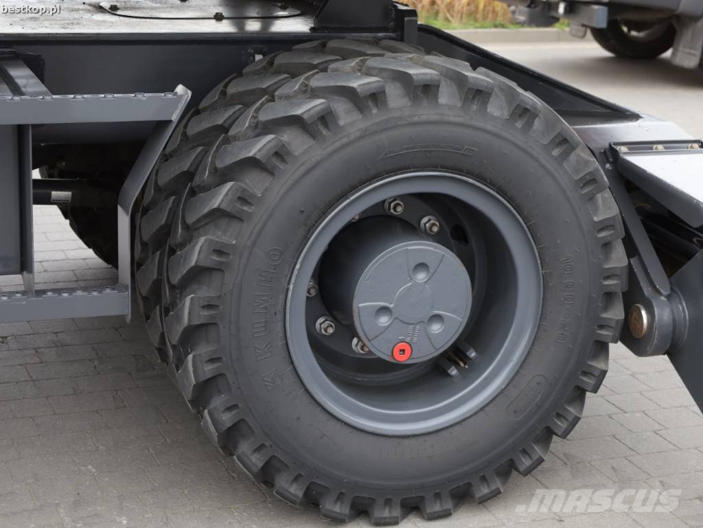 Doosan DX210W-5 Wheeled excavators
