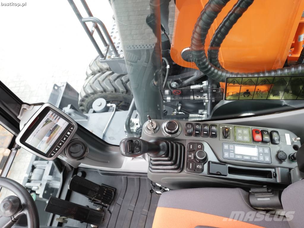 Doosan DX210W-5 Wheeled excavators