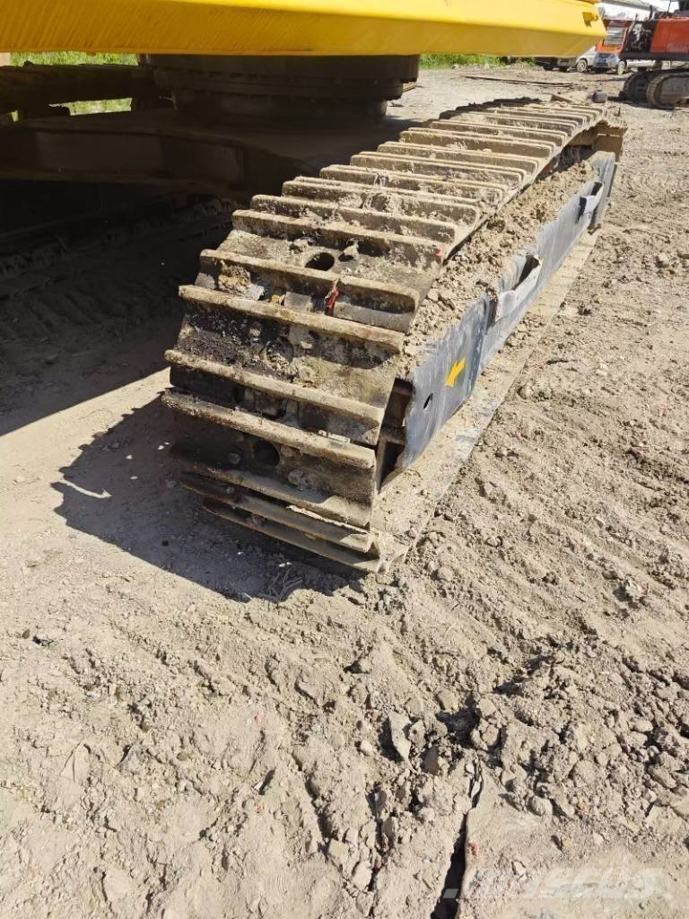 Komatsu PC 450-8 履带挖掘机