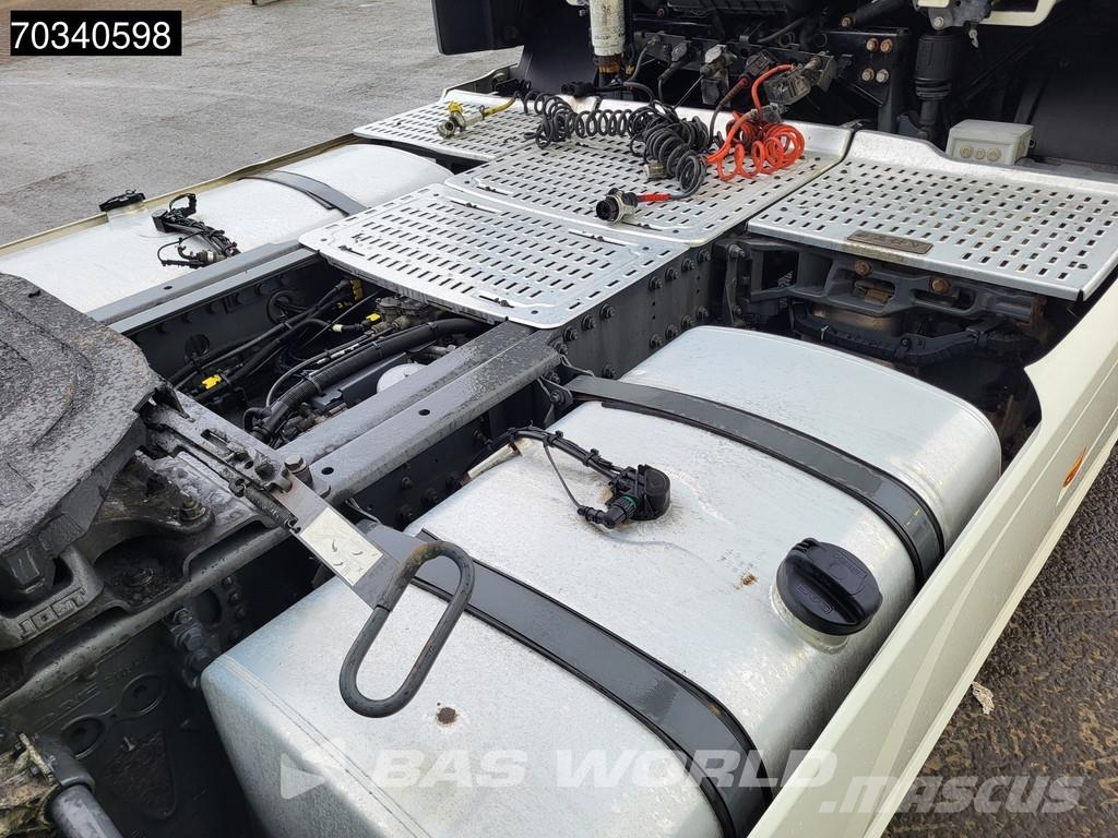 DAF CF 450 CF 4X2 NL-Truck APK 08-2027 SC 2xTanks ACC Vilcēji