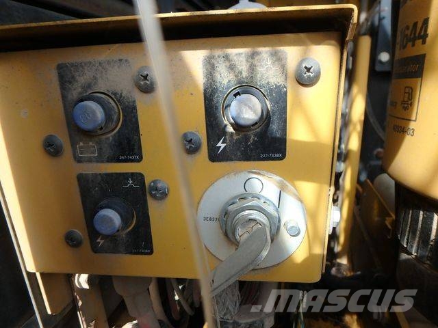 CAT CAT312D Excavator Kāpurķēžu ekskavatori