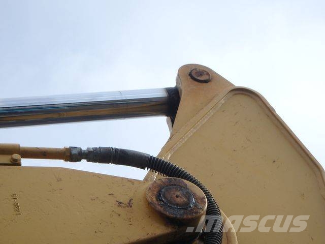 CAT CAT312D Excavator Kāpurķēžu ekskavatori
