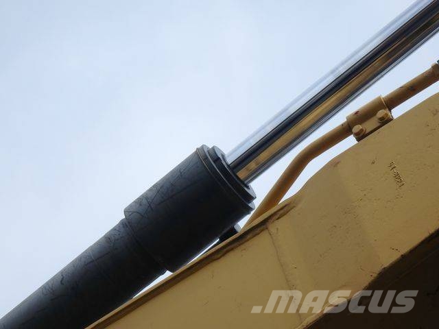 CAT CAT312D Excavator Kāpurķēžu ekskavatori
