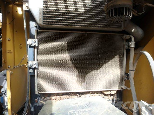 CAT CAT312D Excavator Kāpurķēžu ekskavatori