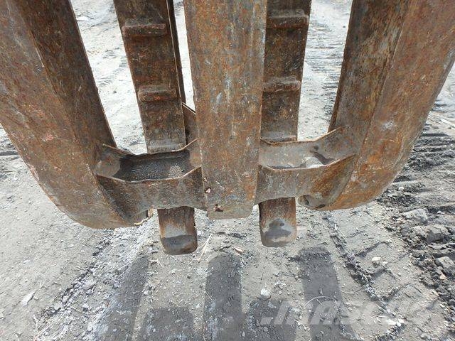 CAT CAT312D Excavator Kāpurķēžu ekskavatori