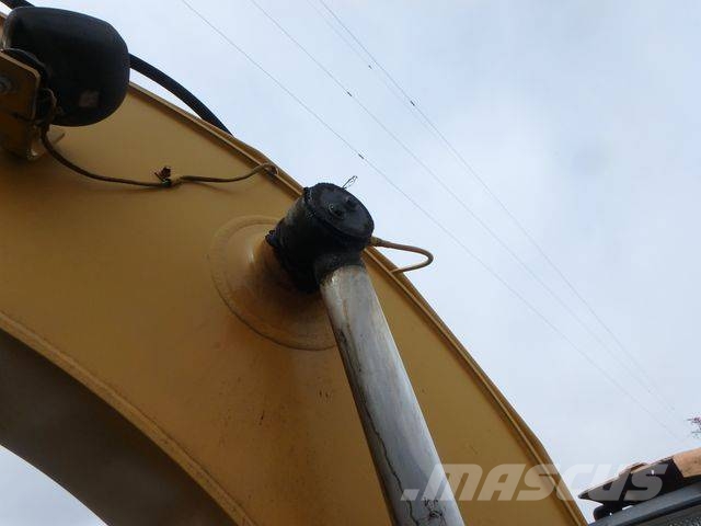 CAT CAT312D Excavator Kāpurķēžu ekskavatori