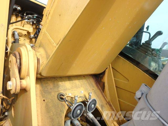 CAT CAT312D Excavator Kāpurķēžu ekskavatori