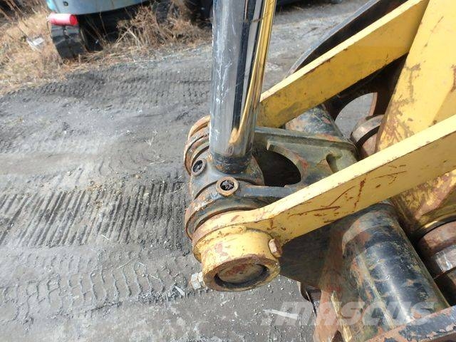 CAT CAT312D Excavator Kāpurķēžu ekskavatori