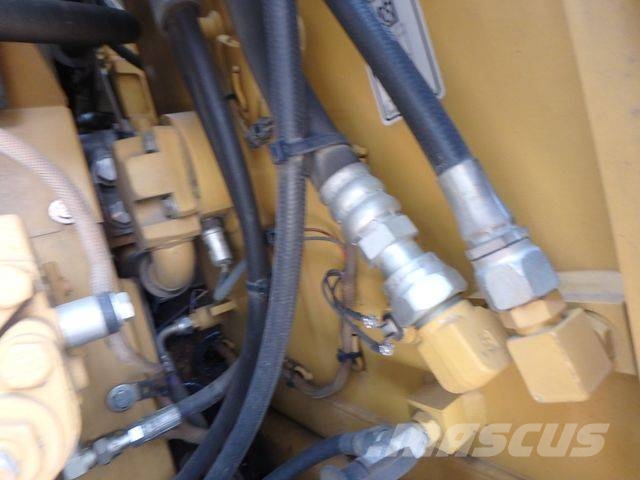 CAT CAT312D Excavator Kāpurķēžu ekskavatori