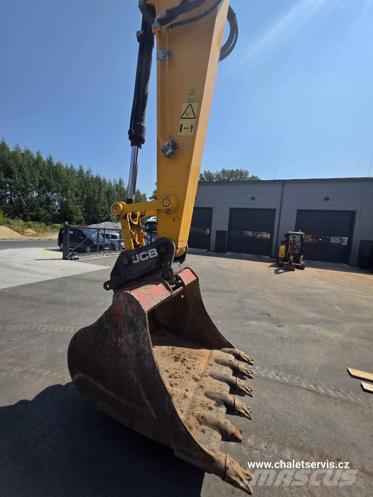JCB 220 XL 4F Rupsgraafmachines