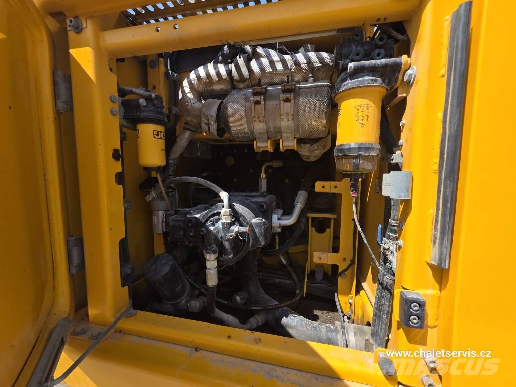 JCB 220 XL 4F Rupsgraafmachines