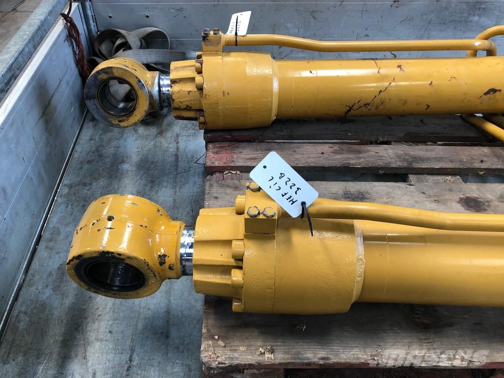 CAT 322B Boomcylinder OEM 1184166 Hydraulik