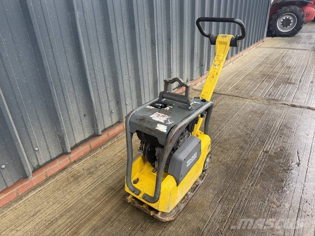 Wacker Neuson DPU 2540H 160 kg Plate Compactor Vibrátorok